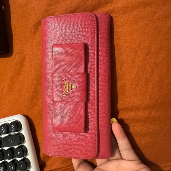 Prada Pink Wallet with Bow Detail - Picture 1 of 11